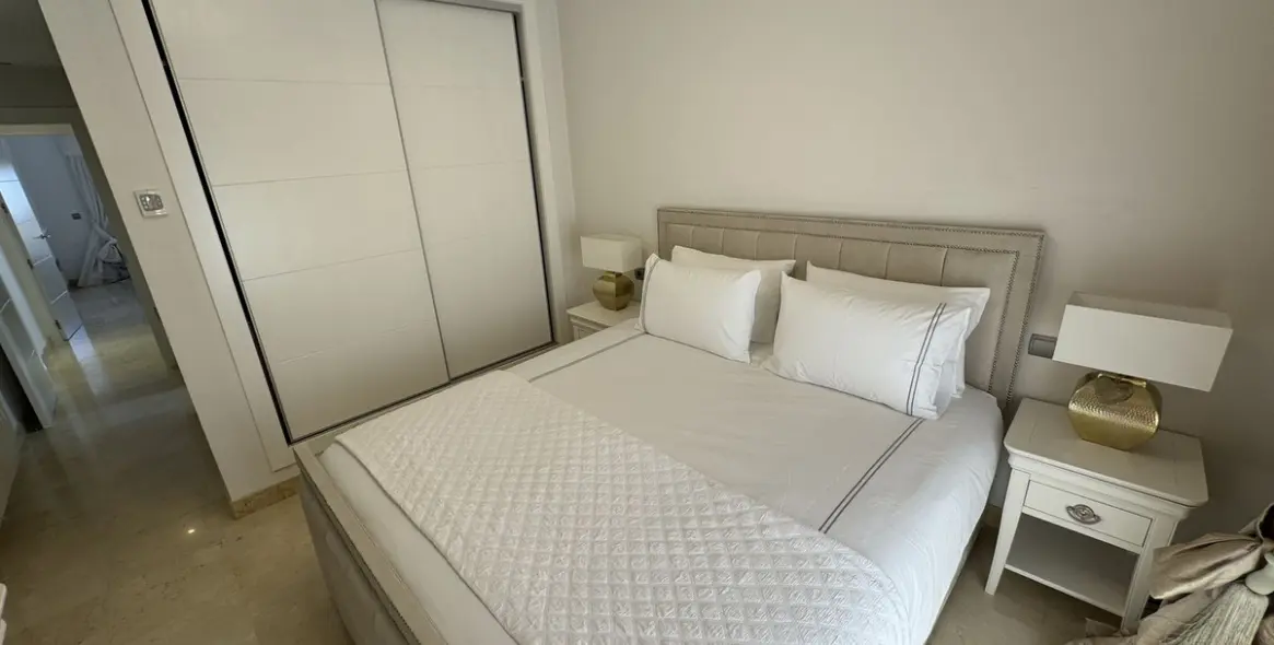 Alquiler a largo plazo de ático en Los Flamingos 24