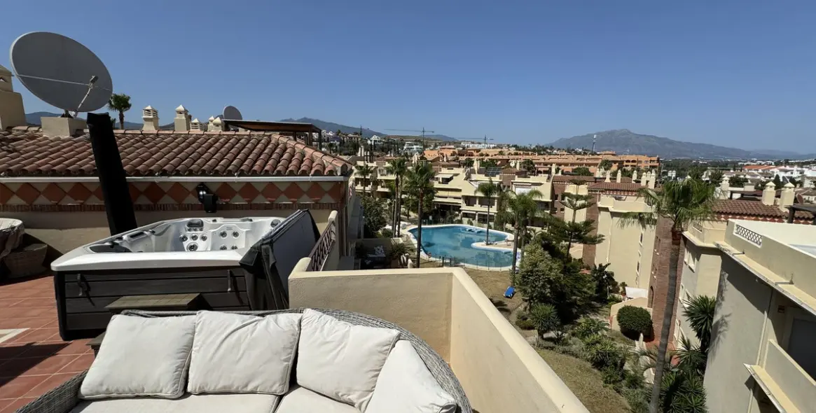 Alquiler a largo plazo de ático en Los Flamingos 29