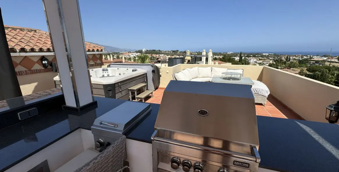 Alquiler a largo plazo de ático en Los Flamingos 30