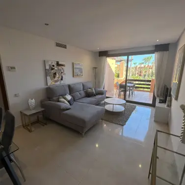 Долгосрочная аренда пентхауса в New Golden Mile