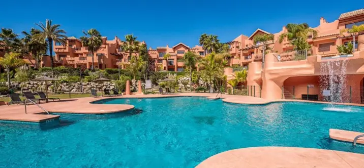 Долгосрочная аренда пентхауса в New Golden Mile 3