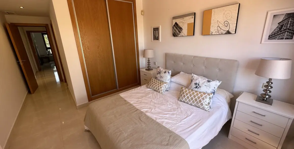 Long-term rent of penthouse in New Golden Mile 6