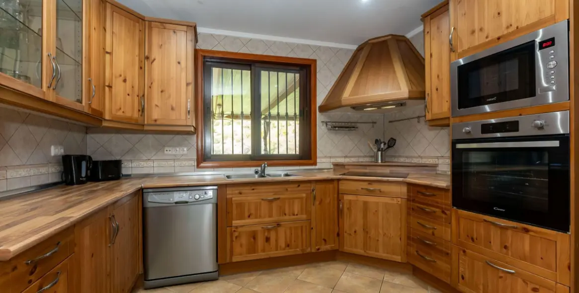 Sale of finca - cortijo in Monda 10