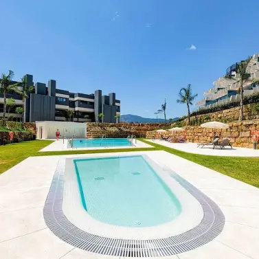 Sale of ground floor apartment in Selwo