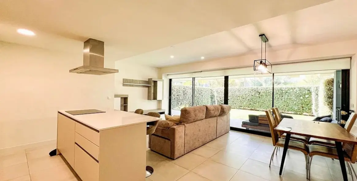 Sale of ground floor apartment in Selwo 3