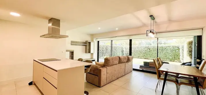 Sale of ground floor apartment in Selwo 2