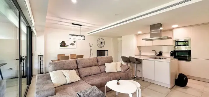 Sale of ground floor apartment in Selwo 4