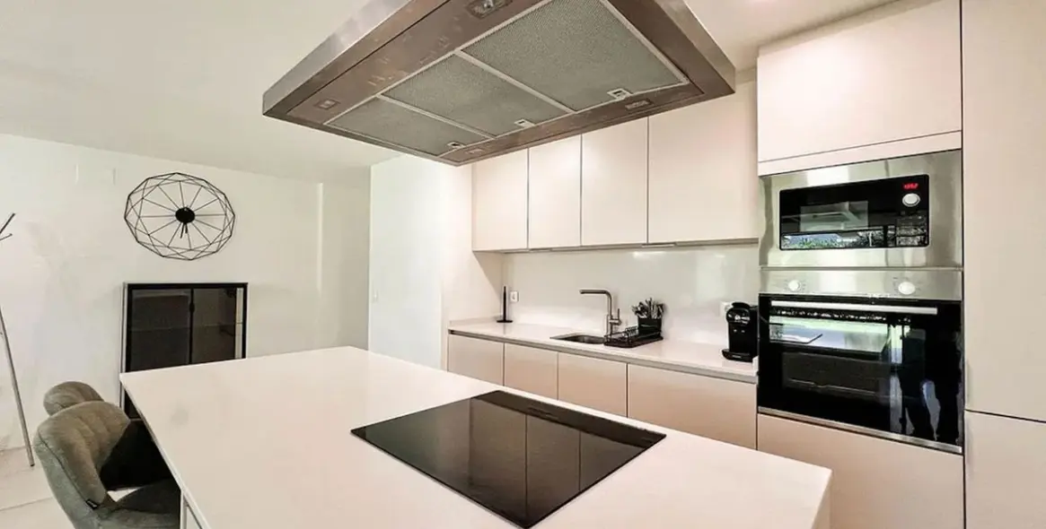 Sale of ground floor apartment in Selwo 9