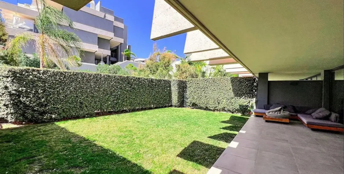 Sale of ground floor apartment in Selwo 20