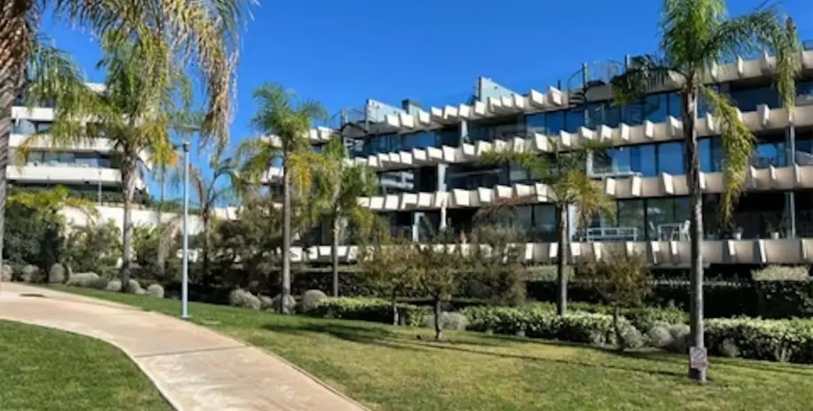 Sale of ground floor apartment in Selwo 19