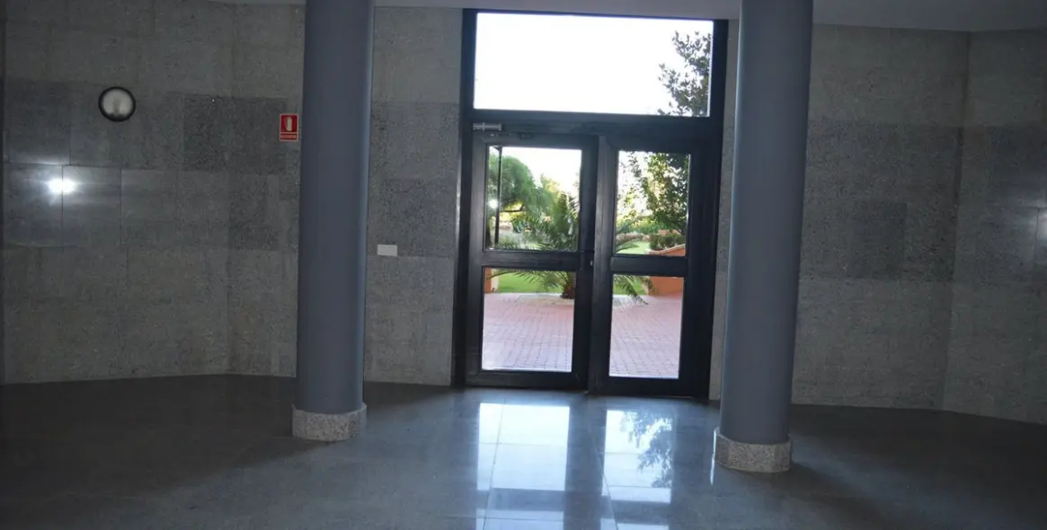 Sale of middle floor apartment in San Pedro de Alcántara 6