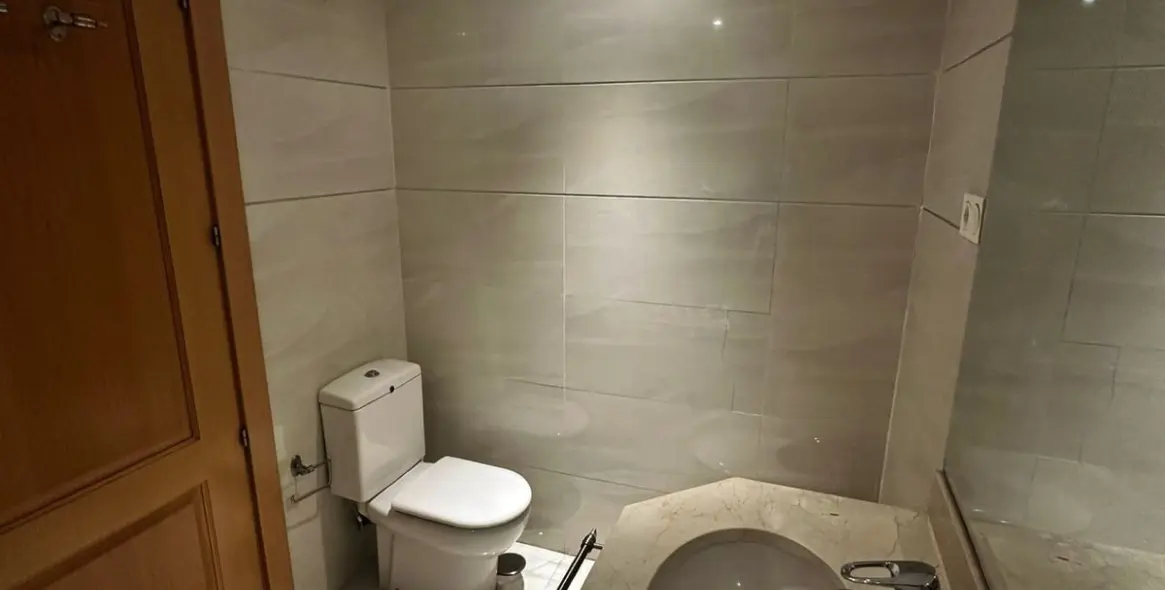 Sale of middle floor apartment in San Pedro de Alcántara 11