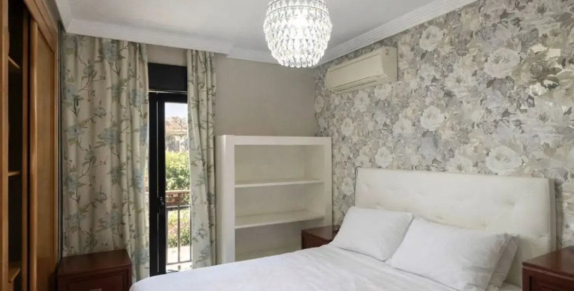 Sale of middle floor apartment in San Pedro de Alcántara 13