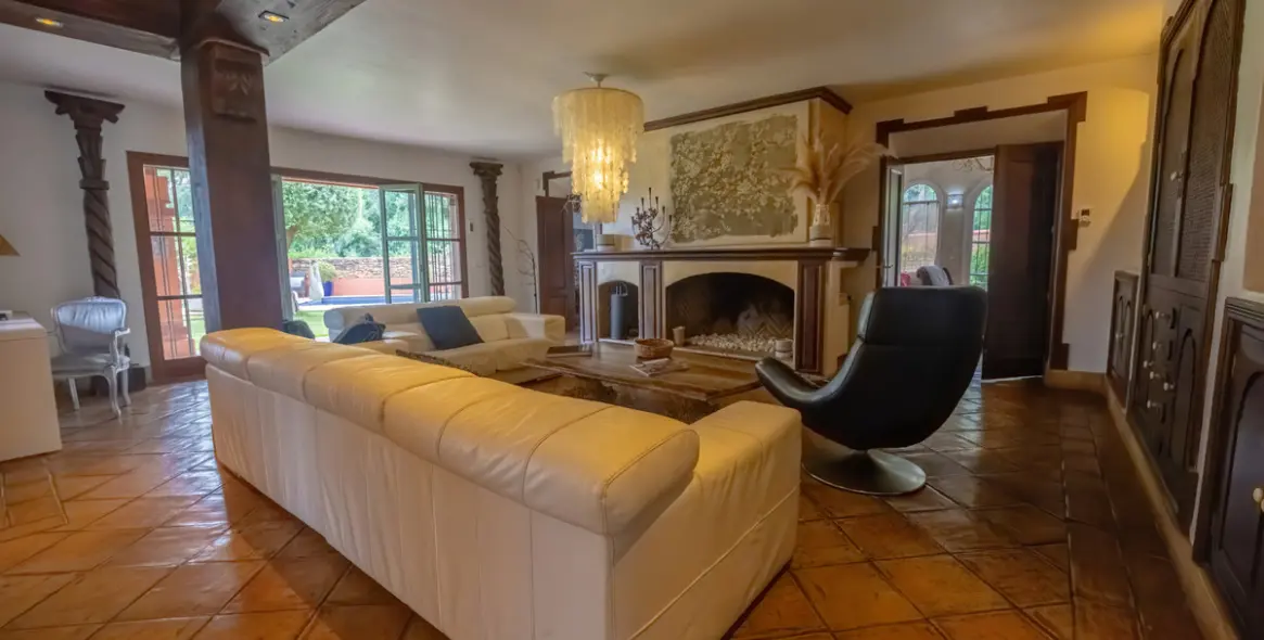 Sale of detached villa in Nueva Andalucía 10