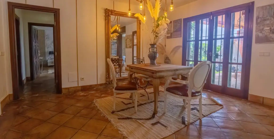 Sale of detached villa in Nueva Andalucía 14