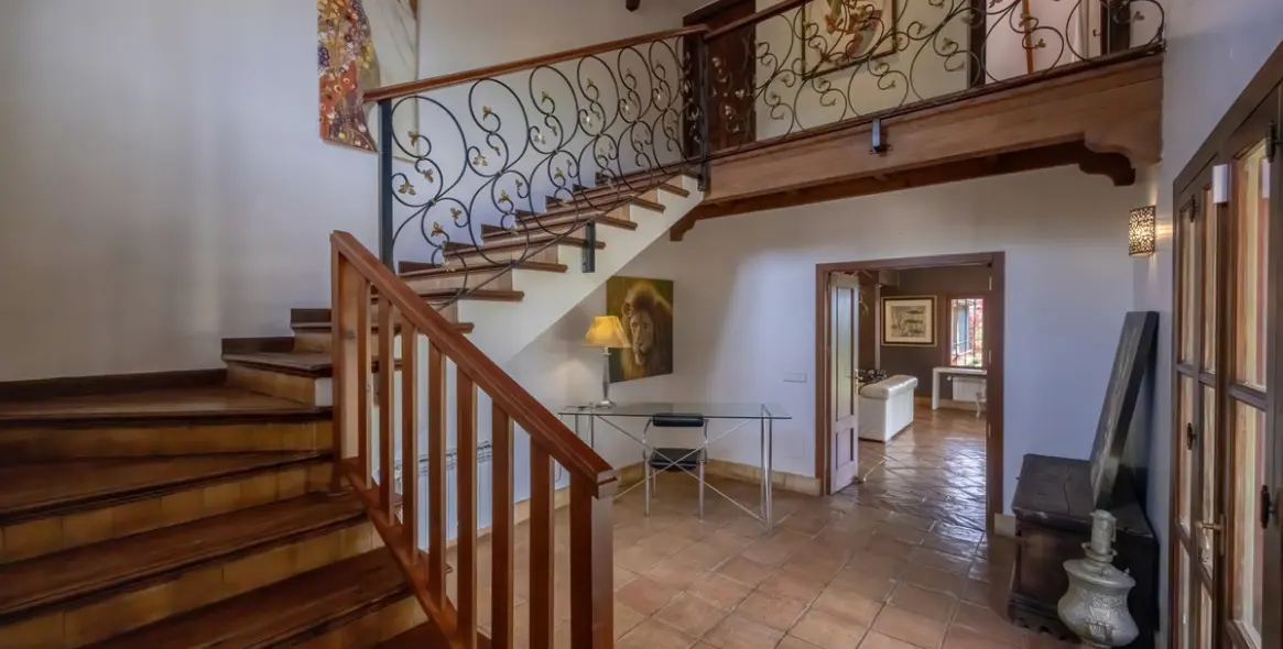 Sale of detached villa in Nueva Andalucía 15