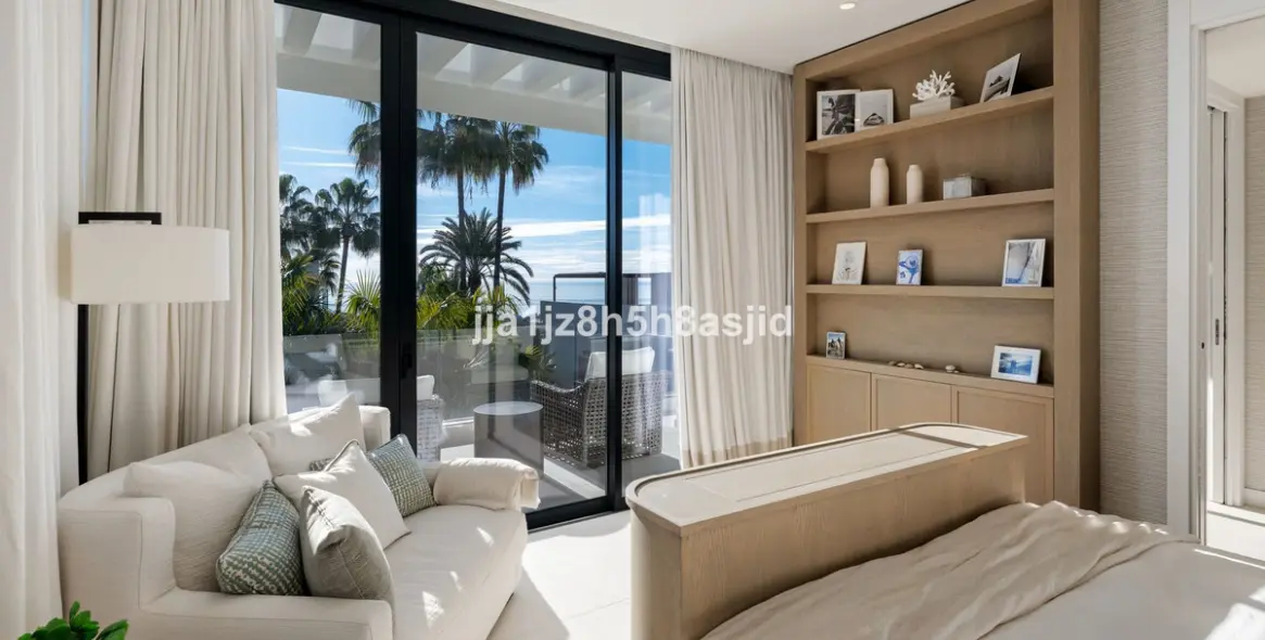 Продажа дома на две семьи в Sierra Blanca 36