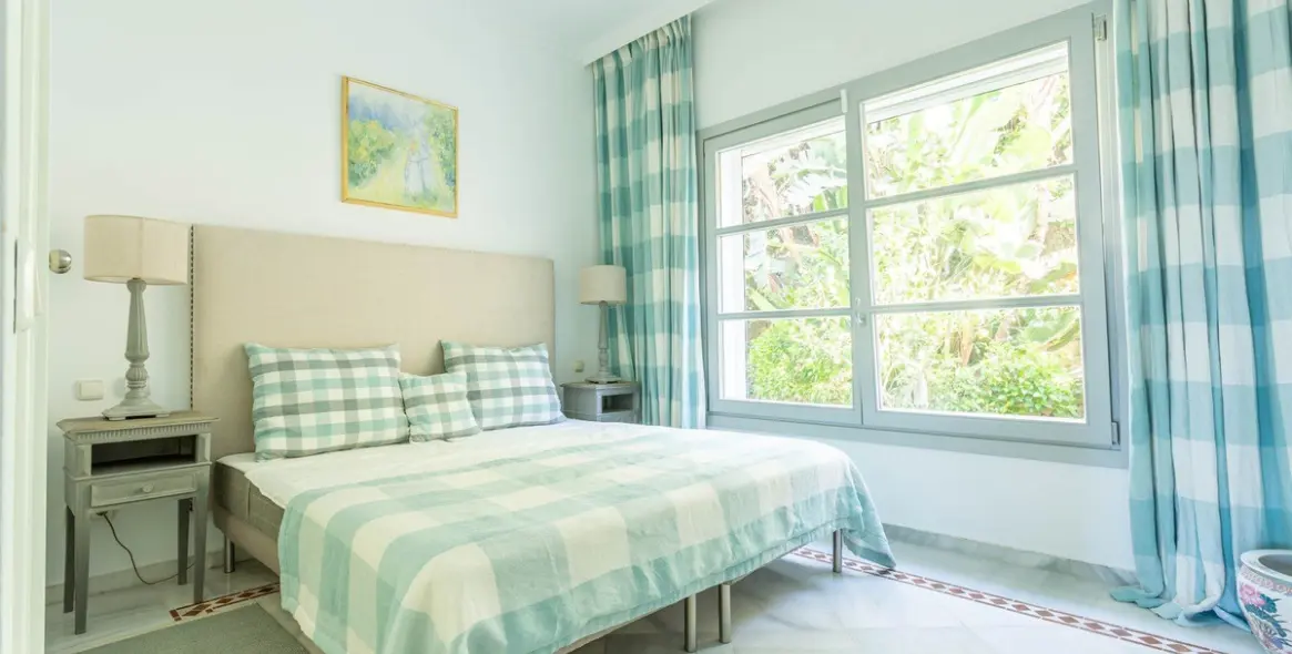 Продажа  отдельно стоящей виллы в Sierra Blanca 6