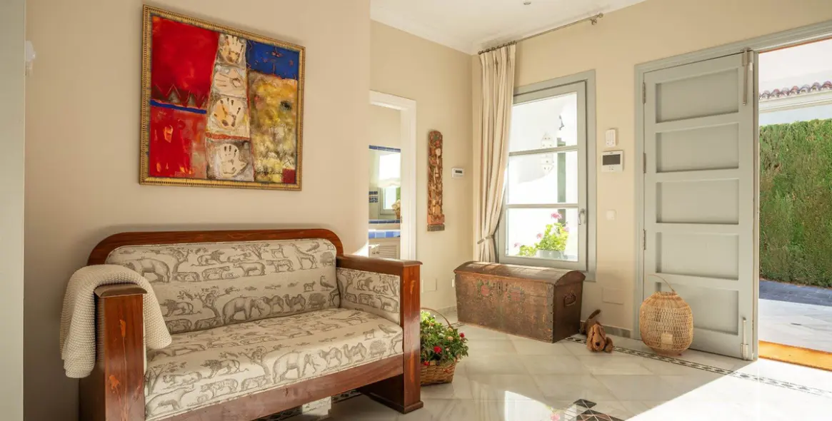 Продажа  отдельно стоящей виллы в Sierra Blanca 30