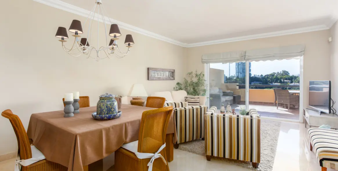 Long-term rent of ground floor apartment in Río Real 6