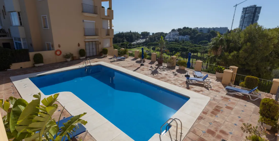 Long-term rent of ground floor apartment in Río Real 19