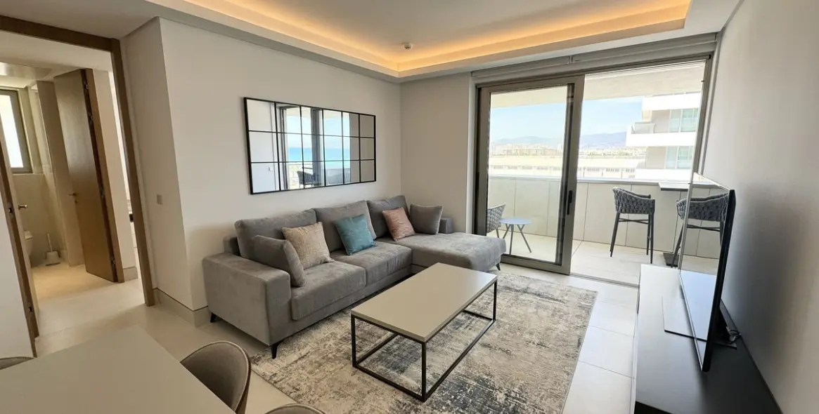 Alquiler a largo plazo de apartamento en planta media en Málaga 3