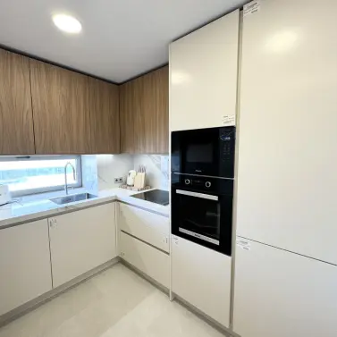 Долгосрочная аренда апартаментов на среднем этаже в Málaga