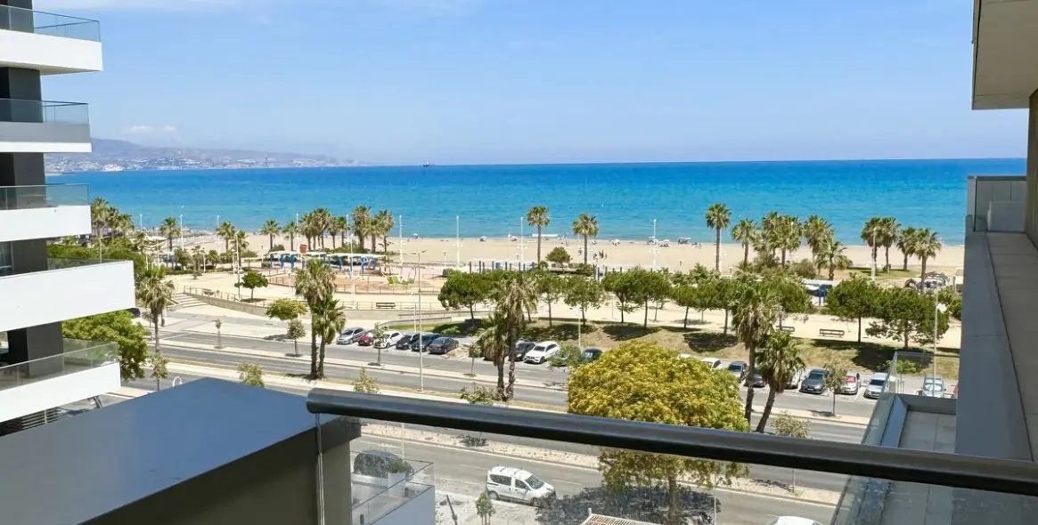 Alquiler a largo plazo de apartamento en planta media en Málaga 15