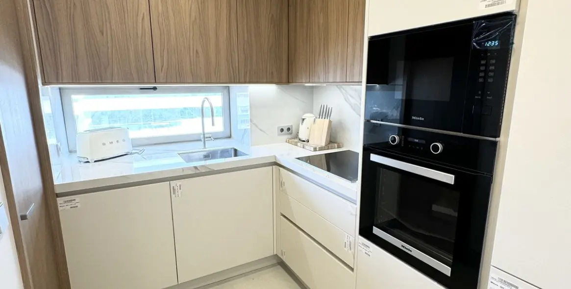 Alquiler a largo plazo de apartamento en planta media en Málaga 47