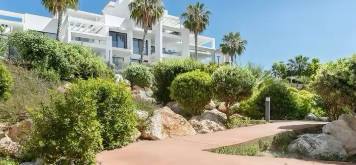 Долгосрочная аренда апартаментов на среднем этаже в Atalaya 1