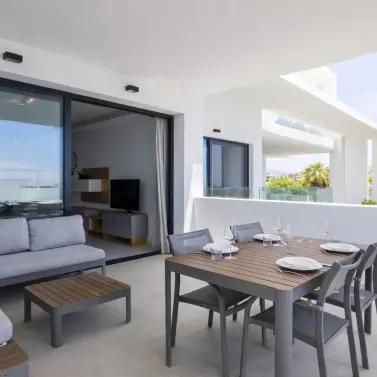 Долгосрочная аренда апартаментов на среднем этаже в Atalaya