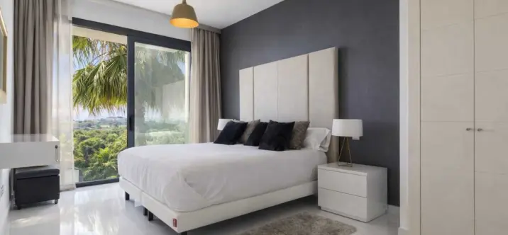 Долгосрочная аренда апартаментов на среднем этаже в Atalaya 4