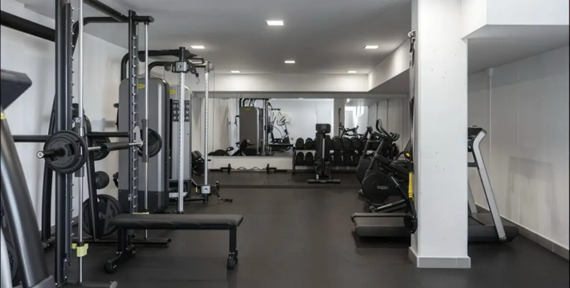 Alquiler a largo plazo de apartamento en planta media en Atalaya 17