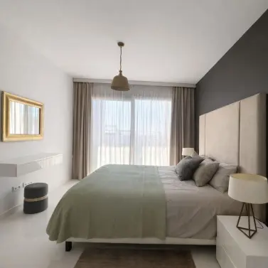 Alquiler a largo plazo de apartamento en planta media en Atalaya