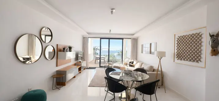 Alquiler a largo plazo de apartamento en planta media en Atalaya 4