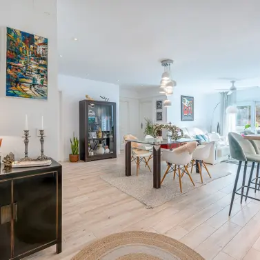 Продажа апартаментов на среднем этаже в Benalmadena