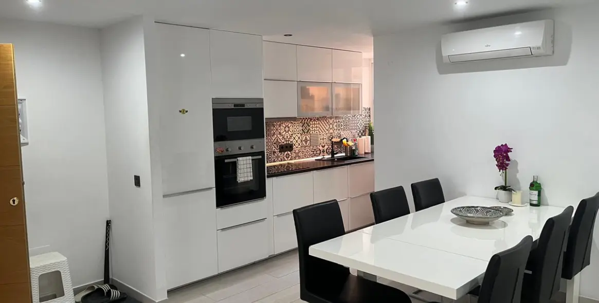 Sale of middle floor apartment in Fuengirola 4