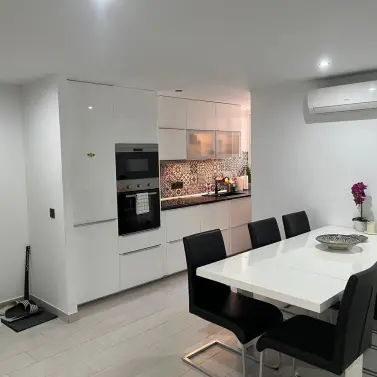 Sale of middle floor apartment in Fuengirola