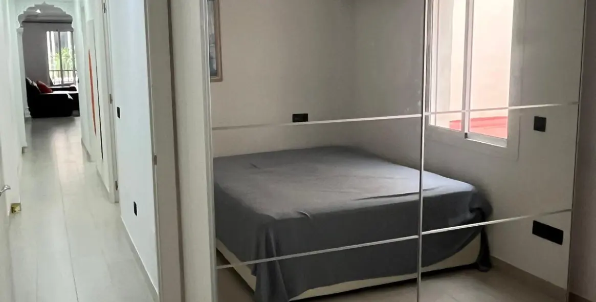 Sale of middle floor apartment in Fuengirola 12