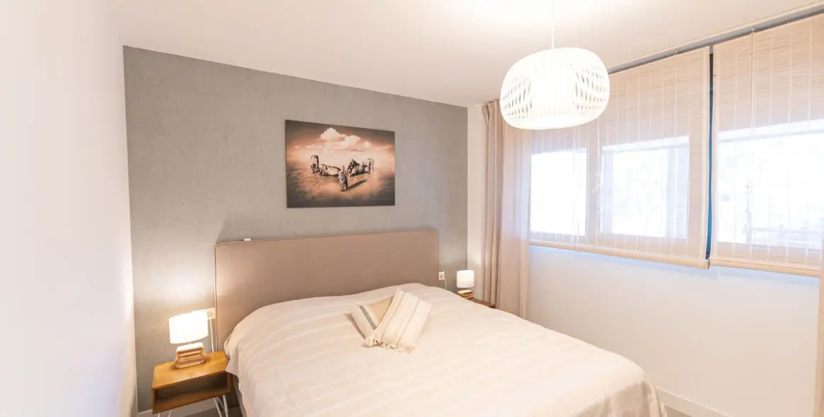 Продажа апартаментов на среднем этаже в New Golden Mile 9