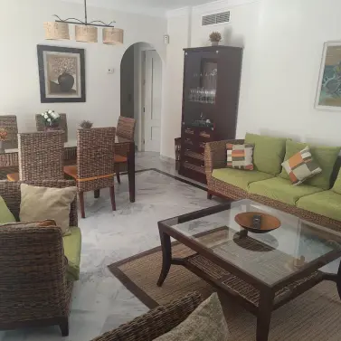 Sale of middle floor apartment in Marbella