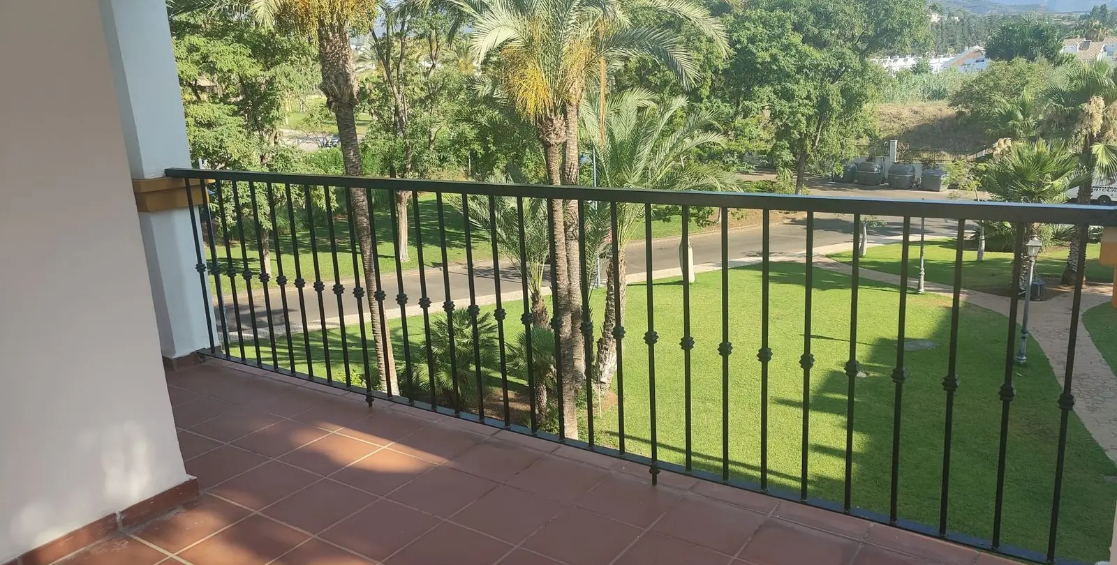 Sale of middle floor apartment in Marbella 5