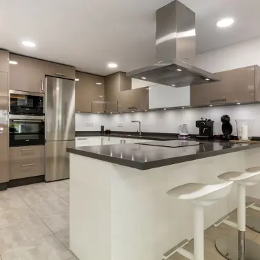 Sale of ground floor apartment in Nueva Andalucía