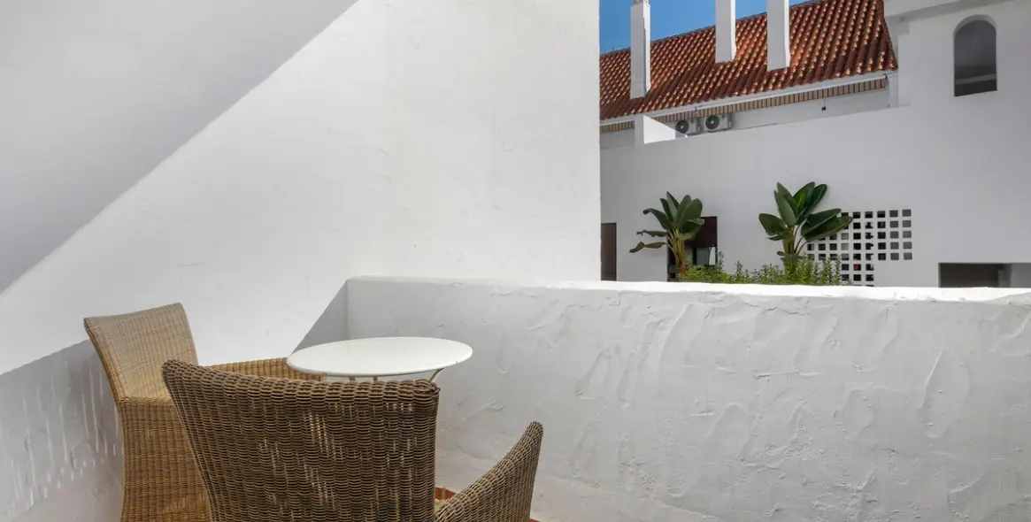 Sale of ground floor apartment in Nueva Andalucía 7