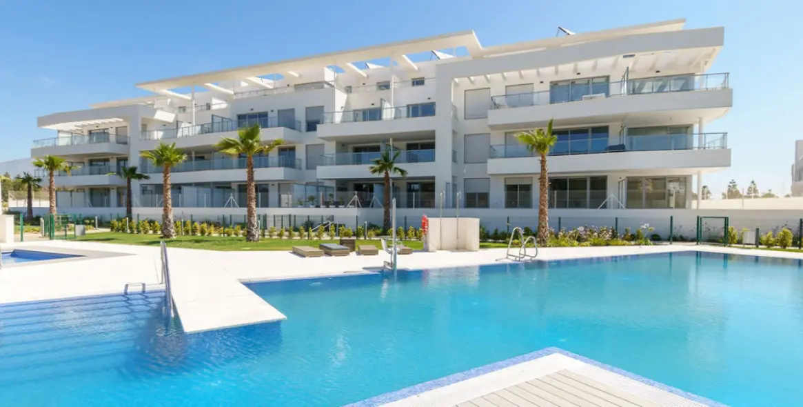 Продажа апартаментов на первом этаже в Mijas Costa 1