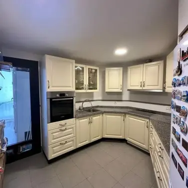 Продажа апартаментов на среднем этаже в San Pedro de Alcántara