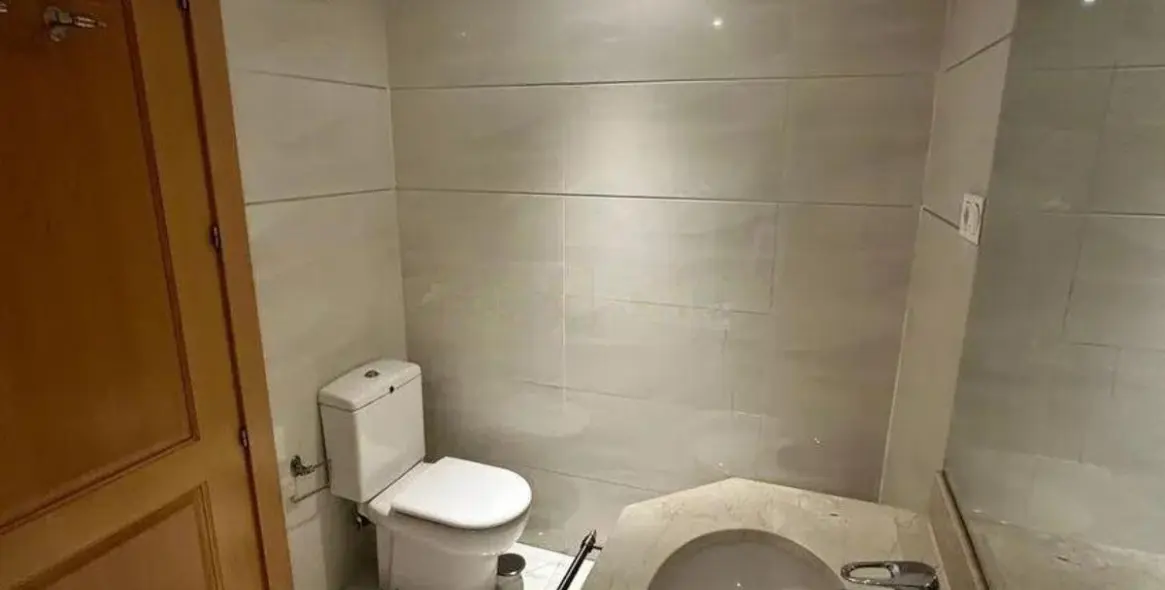 Sale of middle floor apartment in San Pedro de Alcántara 9