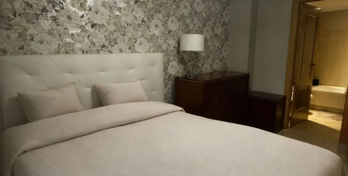 Sale of middle floor apartment in San Pedro de Alcántara 16