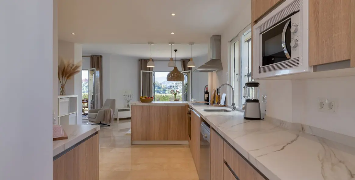 Sale of ground floor apartment in La Quinta 8