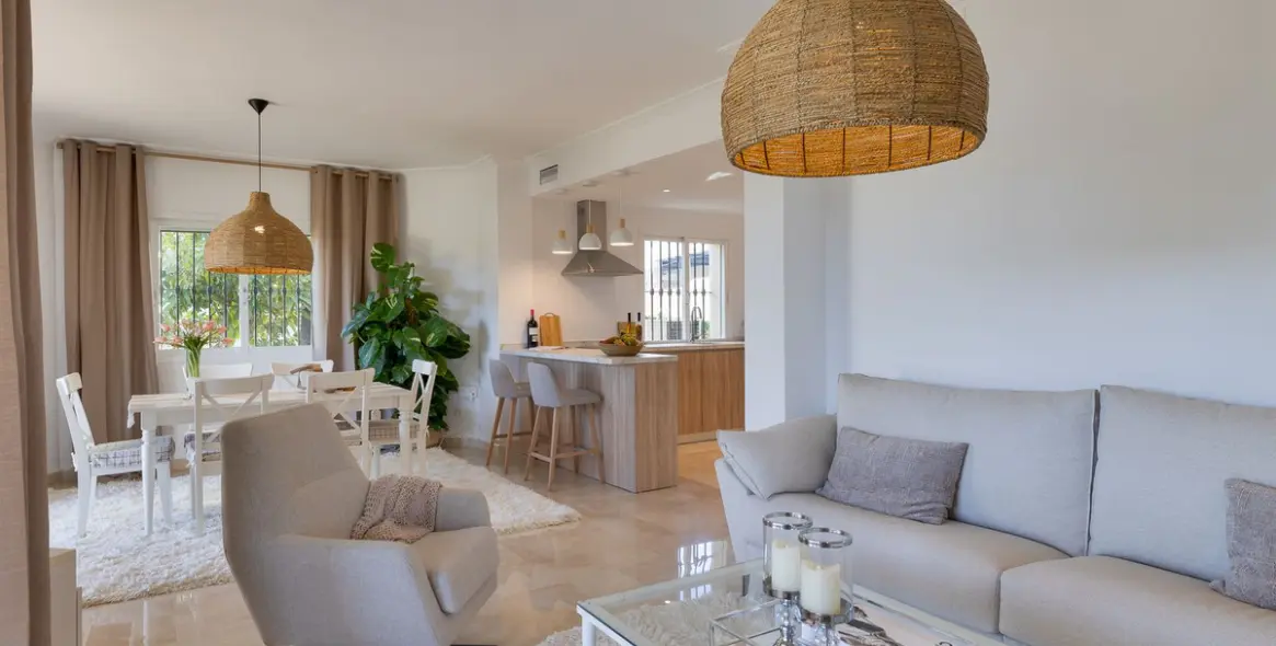 Sale of ground floor apartment in La Quinta 13